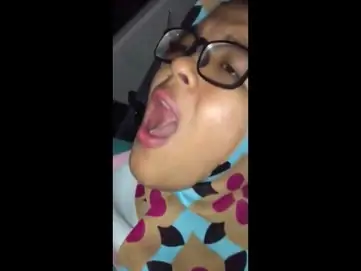 Ngocokin Cewek Hijab Sampe Kejang Di Mobil Lumer